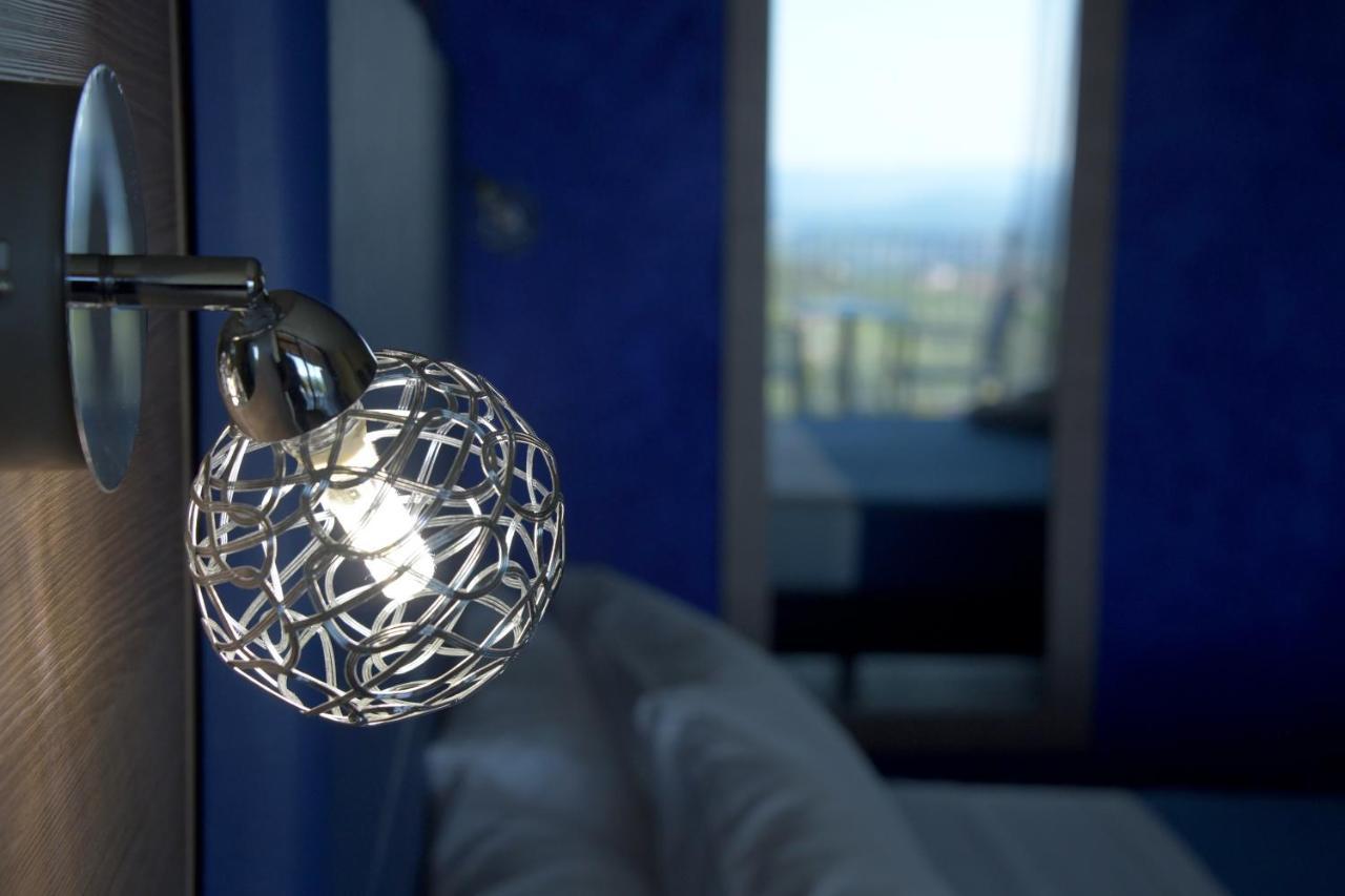 Casa Castella - Adults Only - Langhe Villa Diano dʼAlba Екстериор снимка