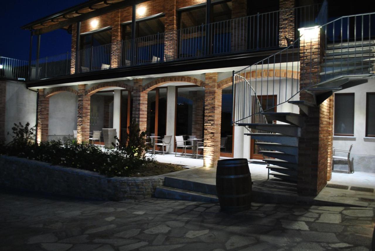 Casa Castella - Adults Only - Langhe Villa Diano dʼAlba Екстериор снимка