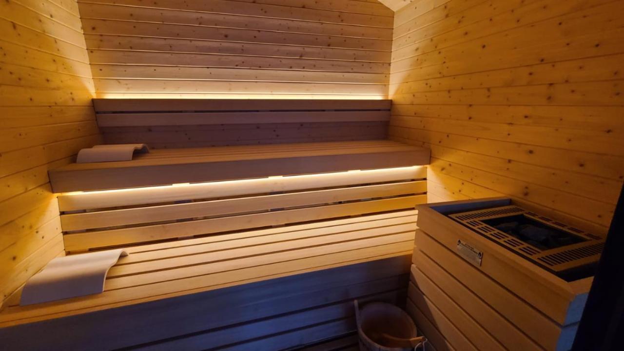 Casa Castella - Adults Only - Langhe Villa Diano dʼAlba Екстериор снимка