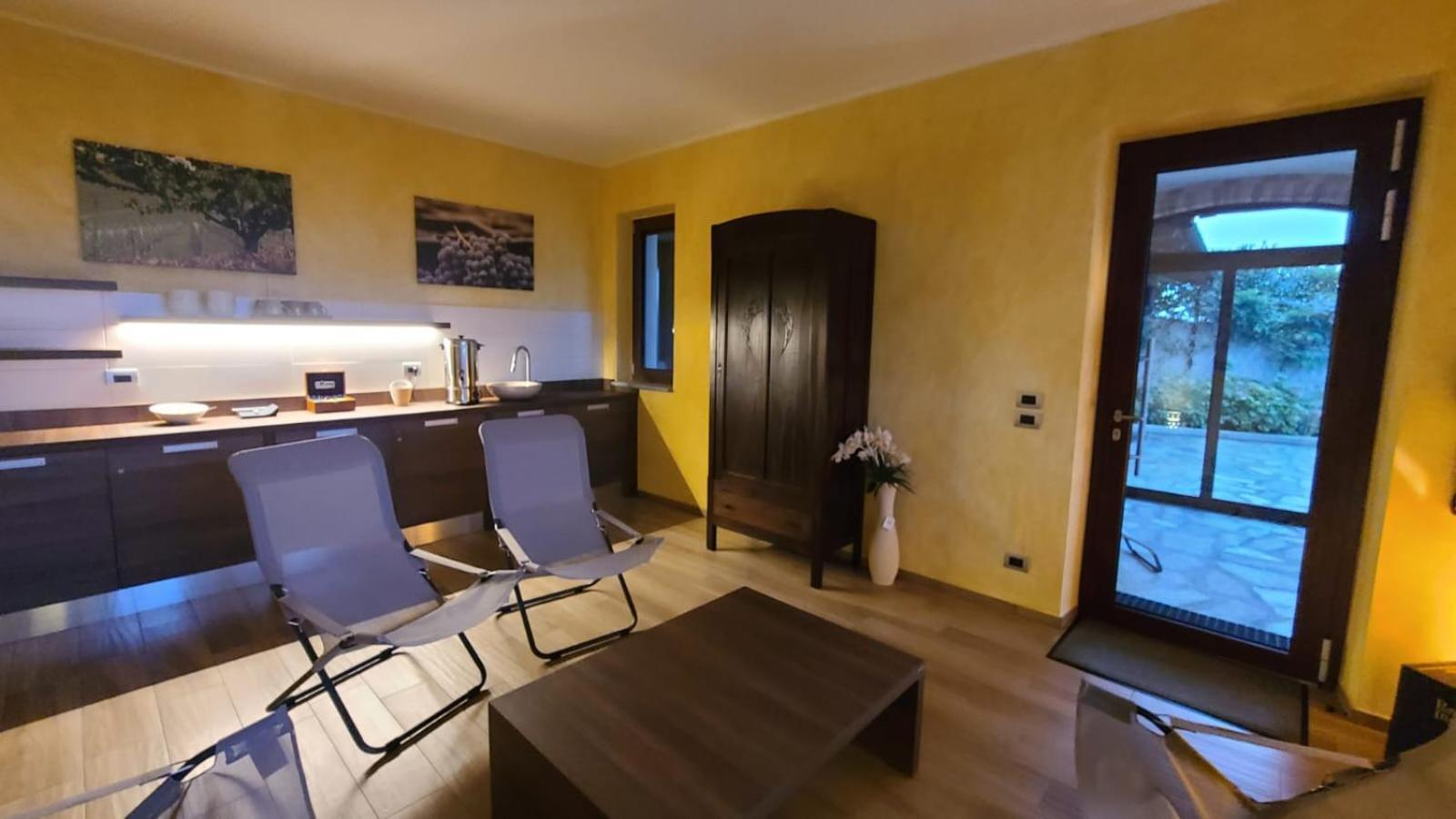 Casa Castella - Adults Only - Langhe Villa Diano dʼAlba Екстериор снимка