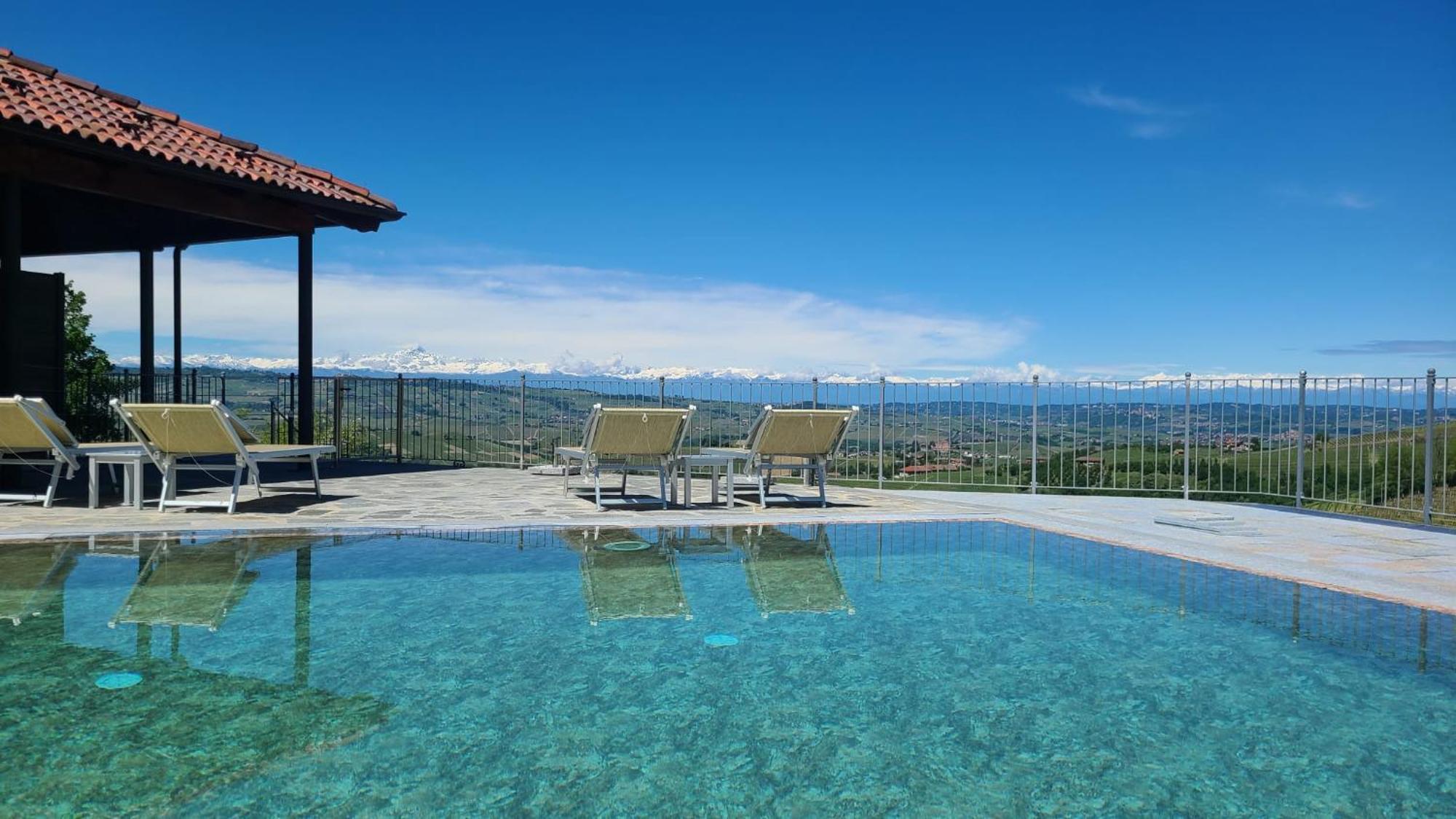 Casa Castella - Adults Only - Langhe Villa Diano dʼAlba Екстериор снимка