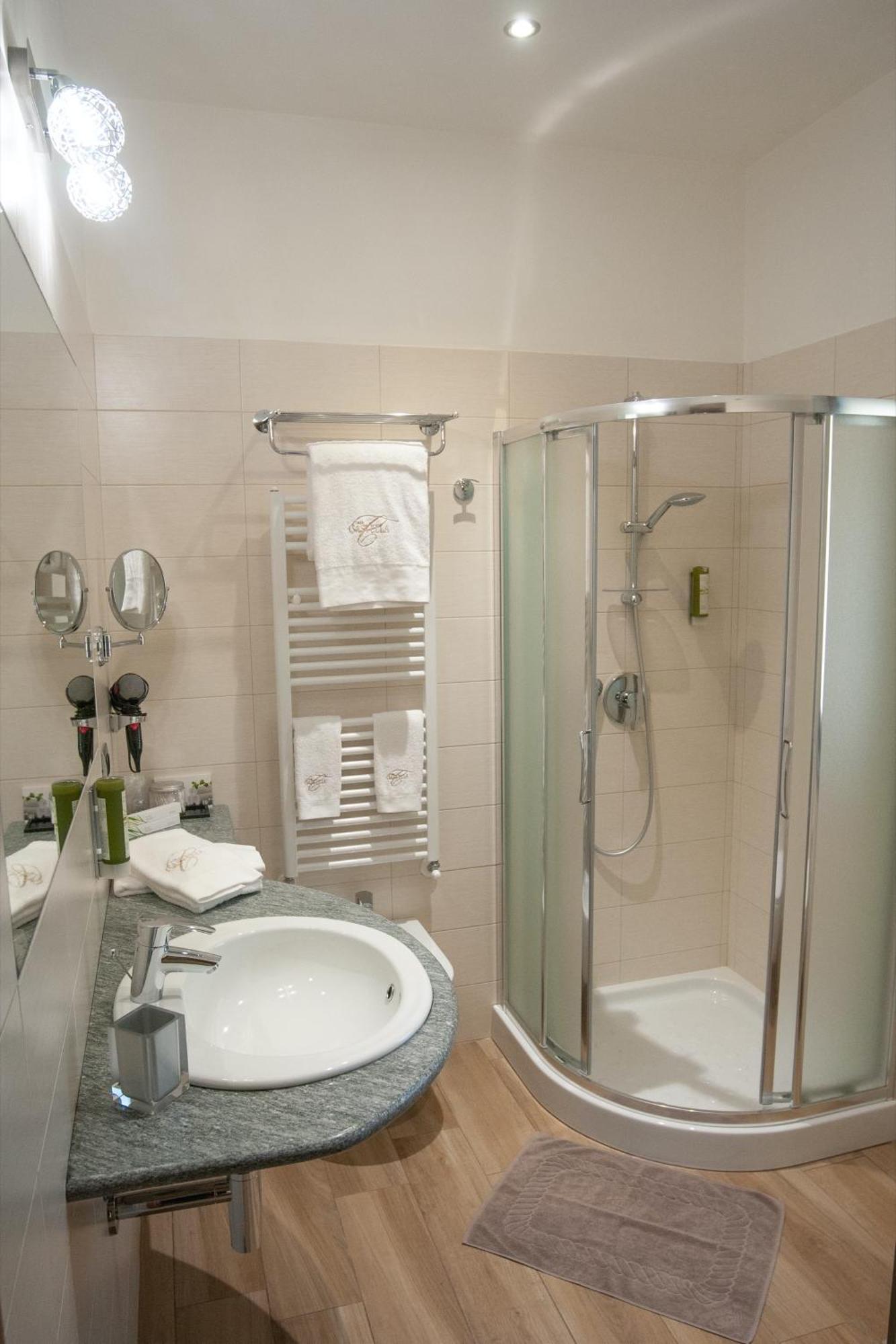 Casa Castella - Adults Only - Langhe Villa Diano dʼAlba Екстериор снимка