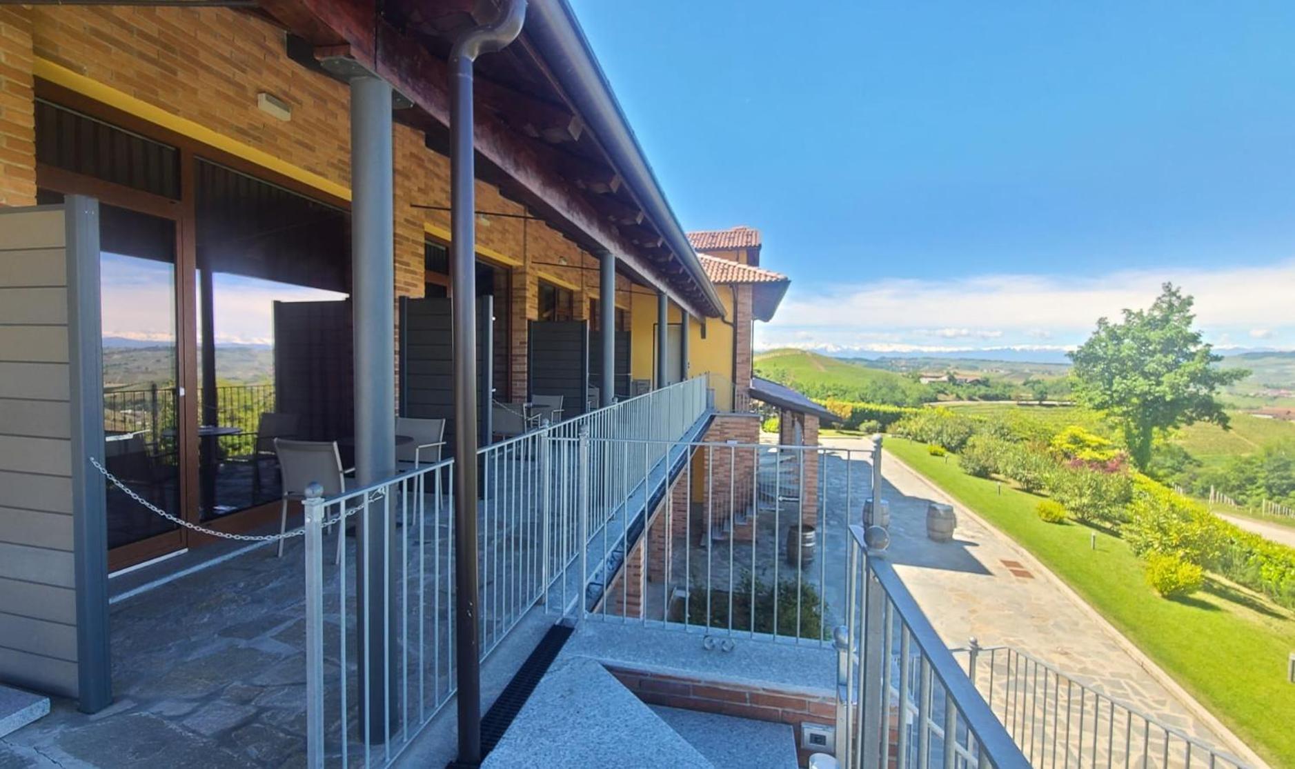 Casa Castella - Adults Only - Langhe Villa Diano dʼAlba Екстериор снимка