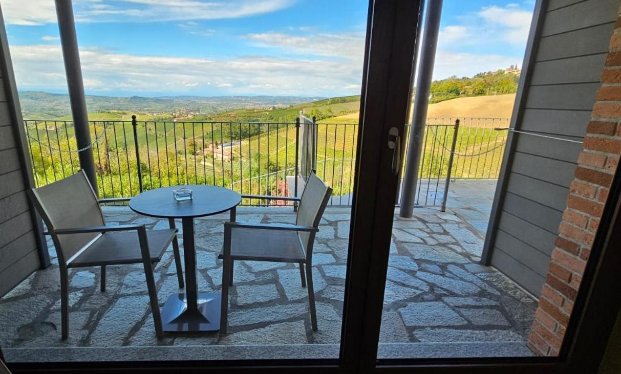 Casa Castella - Adults Only - Langhe Villa Diano dʼAlba Екстериор снимка