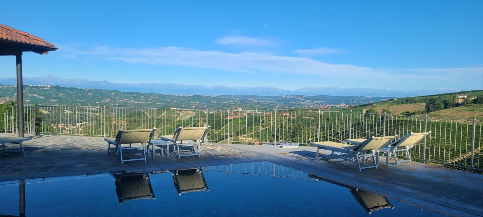 Casa Castella - Adults Only - Langhe Villa Diano dʼAlba Екстериор снимка