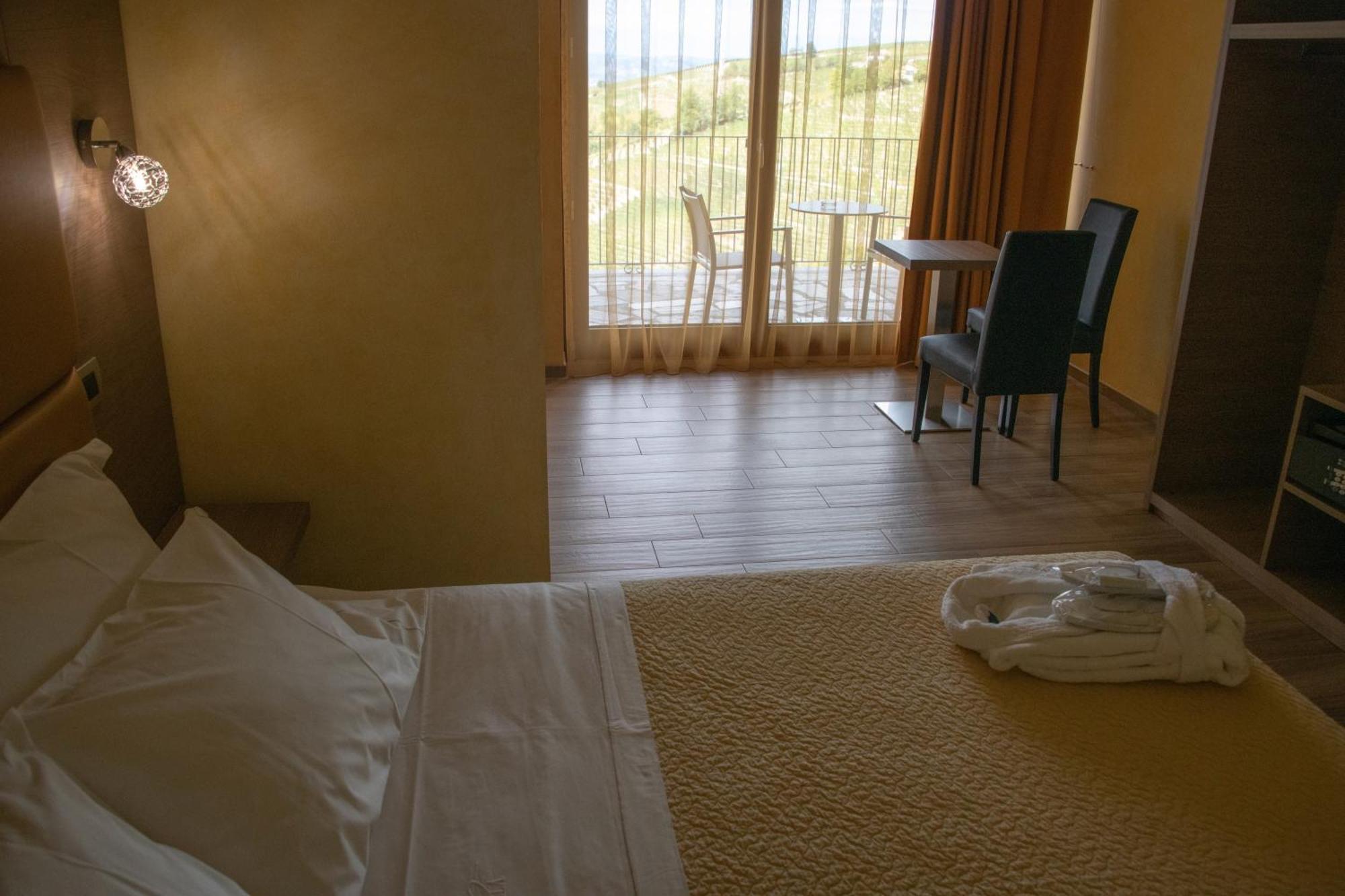 Casa Castella - Adults Only - Langhe Villa Diano dʼAlba Екстериор снимка